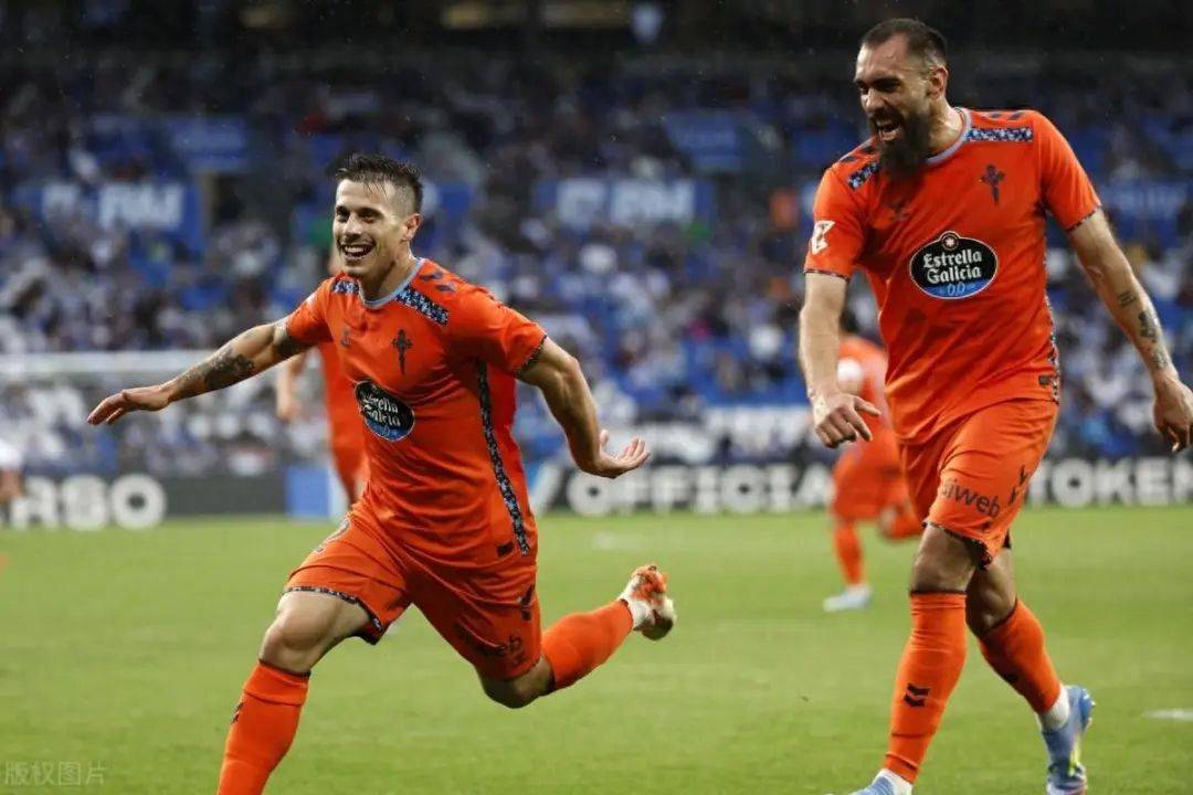 清晨荷甲焦点战，阿贾克斯主帅复盘，信心回归，团队化学反应显著的简单介绍